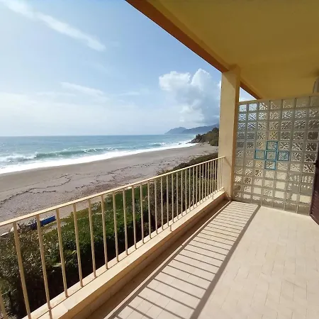Vista Torre 4 * בארי סארדו
